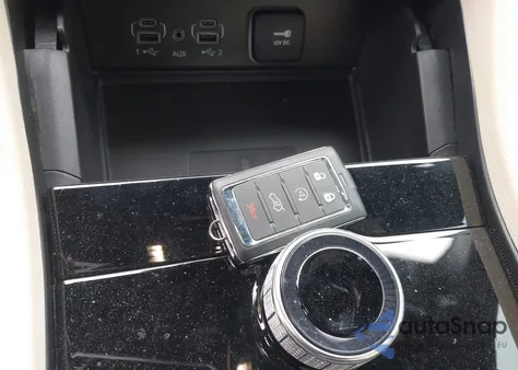 2025 Jeep Grand Cherokee Limited 4X2 z USA, uszkodzony, nr VIN 1C4RJGBG7SC289709